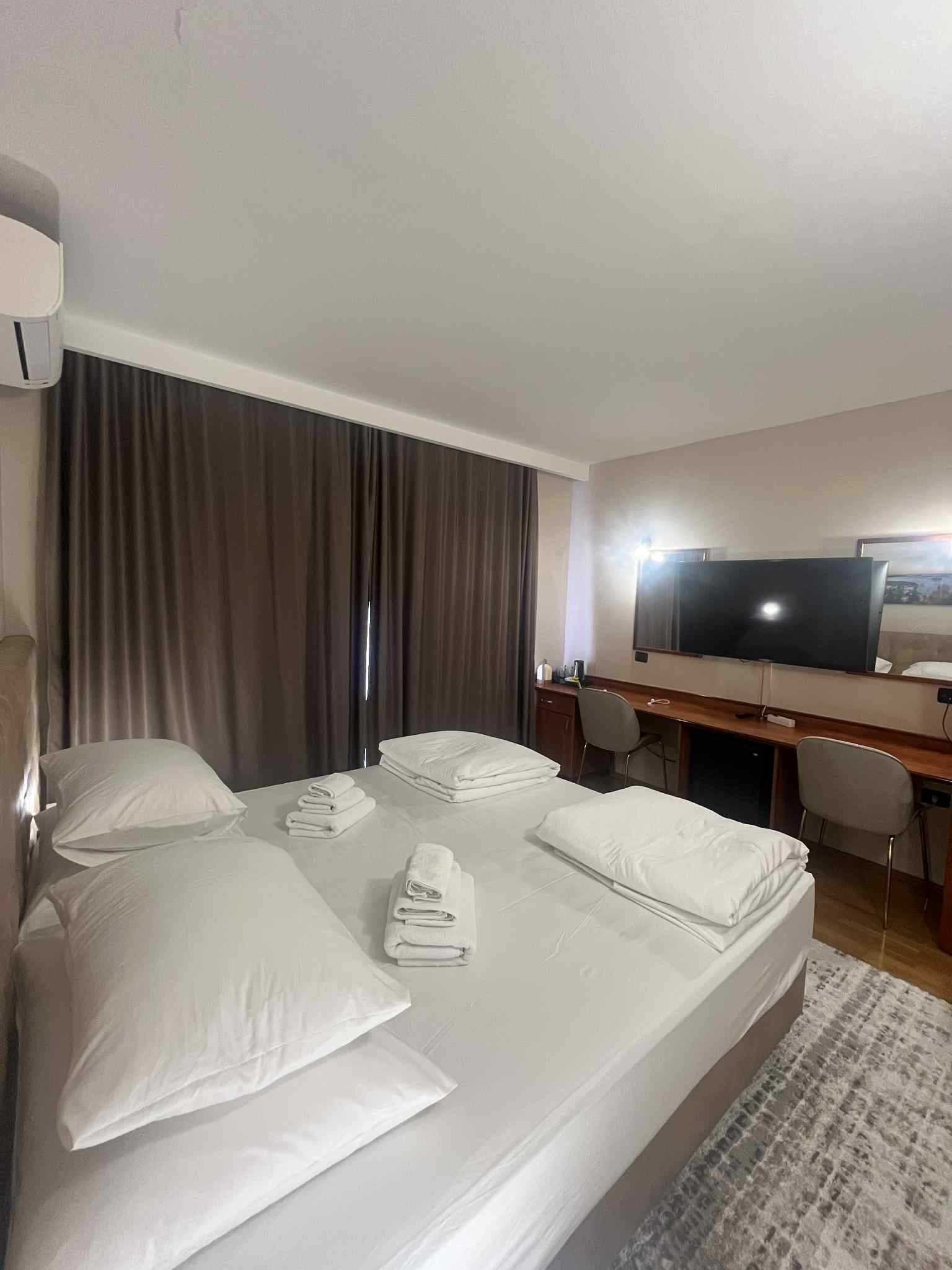 Double or Twin Room with Side Sea View
