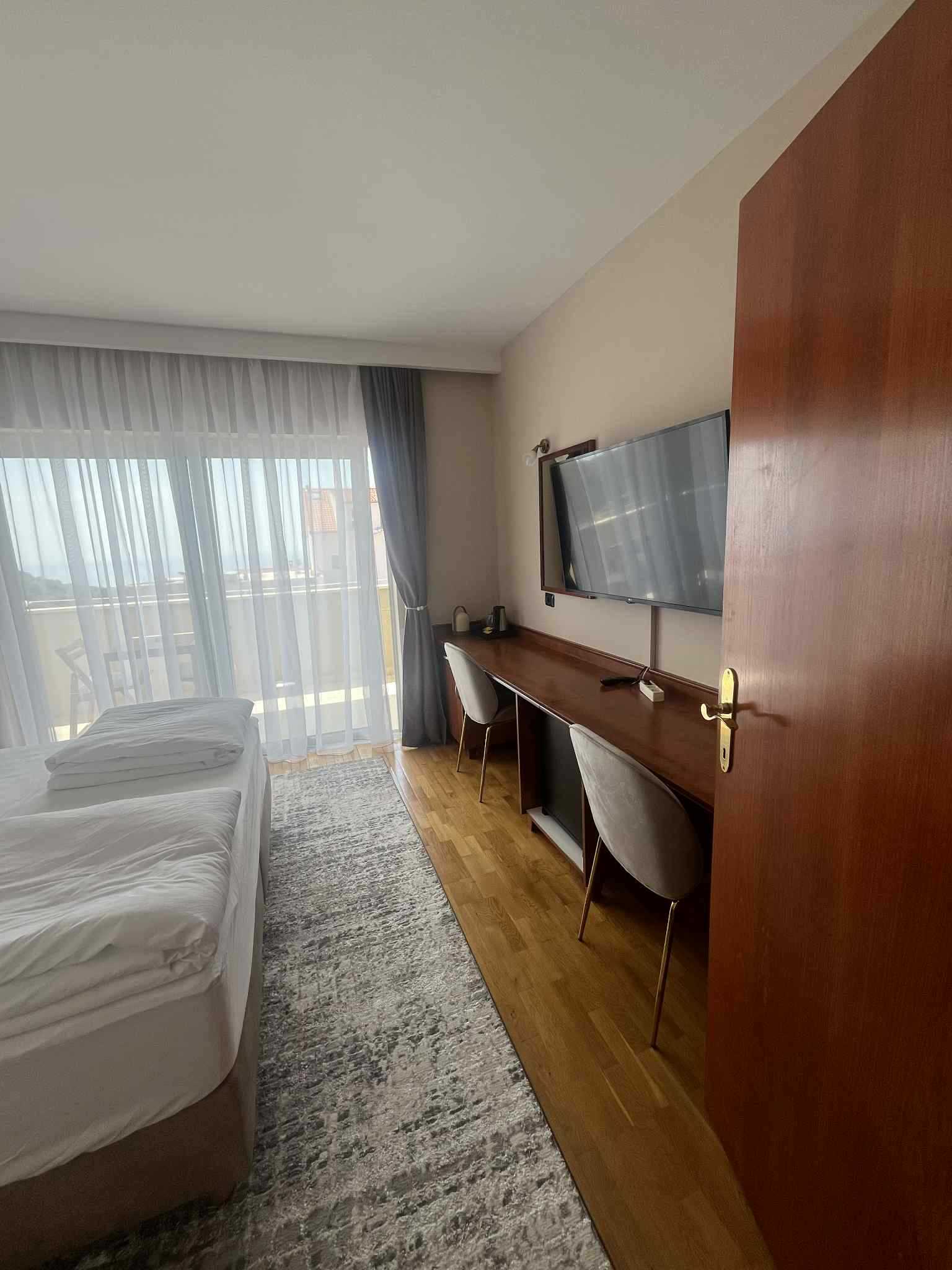 Double or Twin Room with Side Sea View