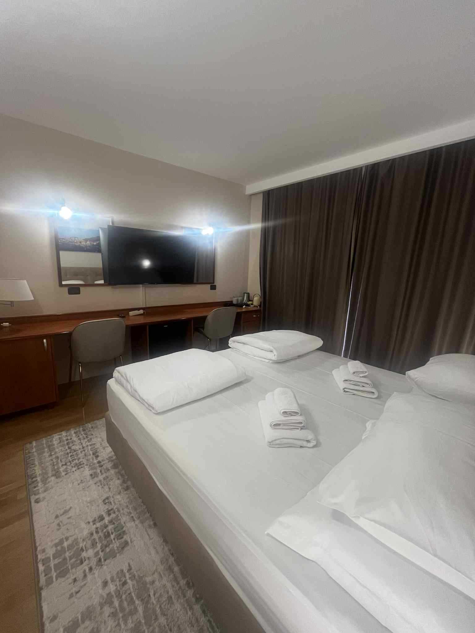 Double or Twin Room with Side Sea View