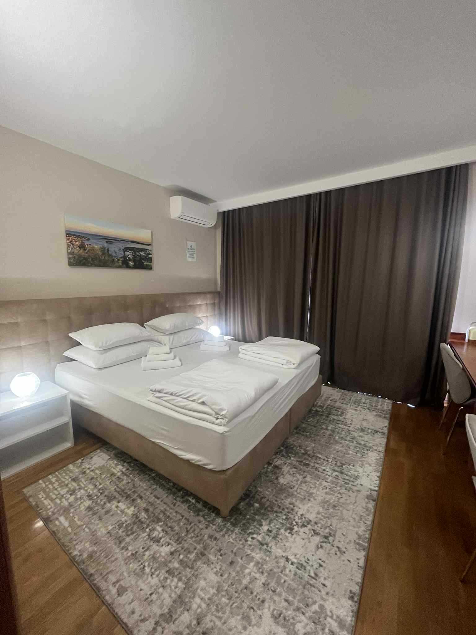 Double or Twin Room with Side Sea View