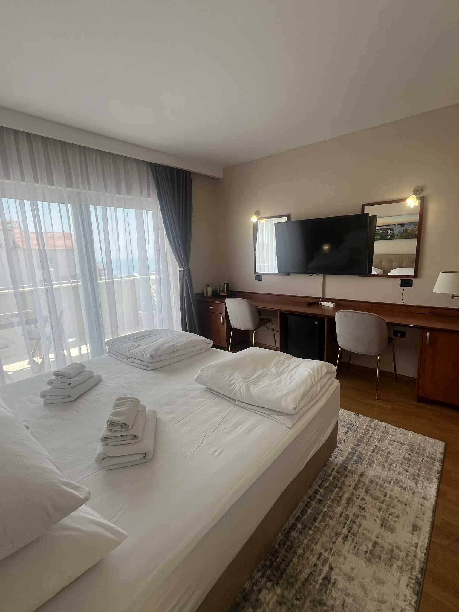 Double or Twin Room with Side Sea View