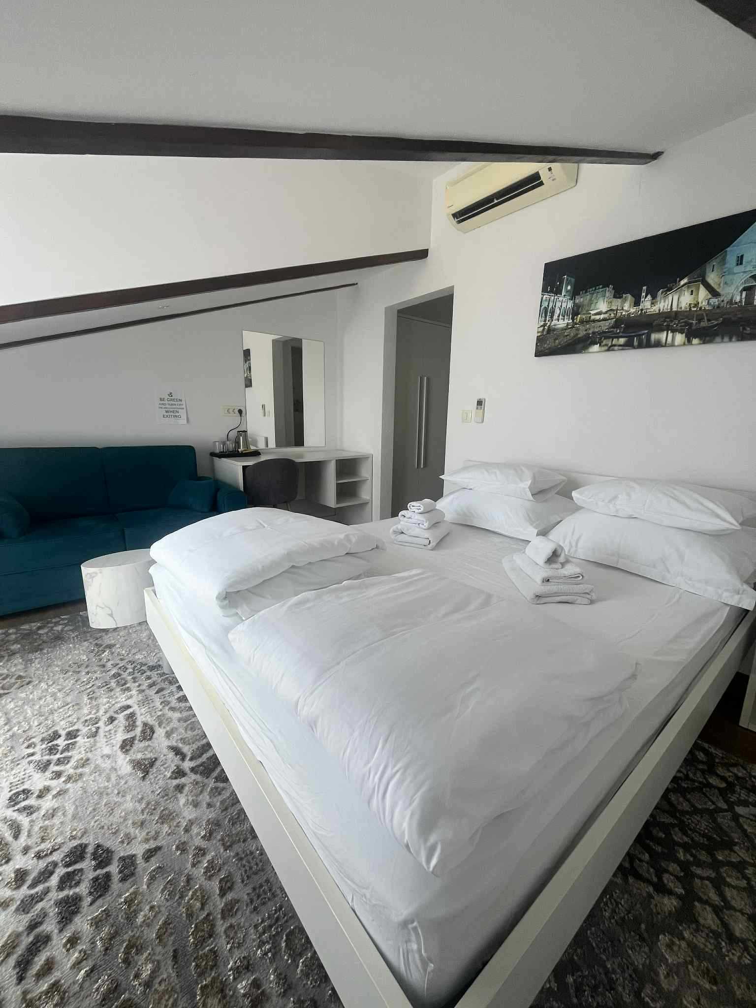 Double Room with Balcony and Sea View - Attic