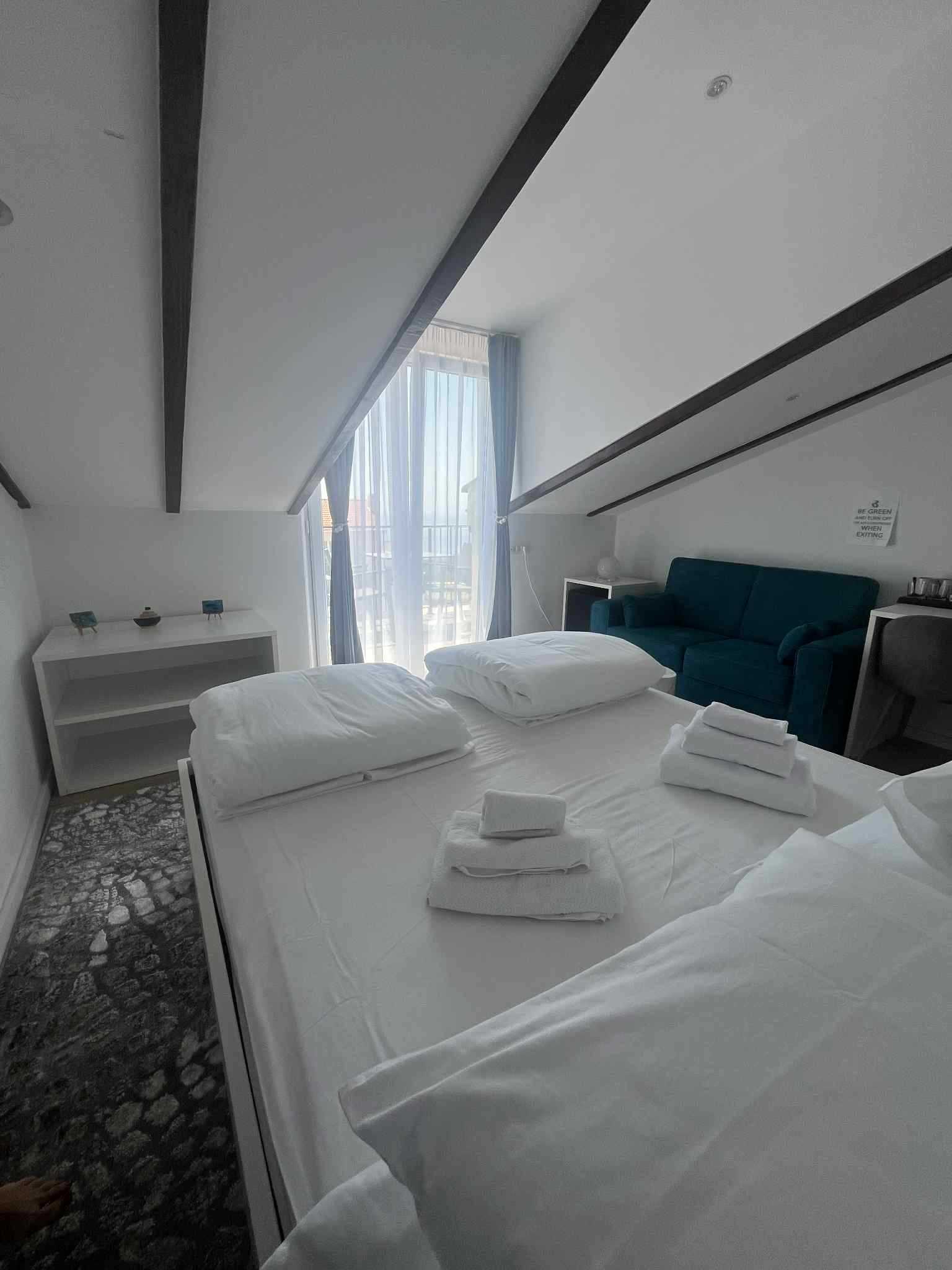 Double Room with Balcony and Sea View - Attic