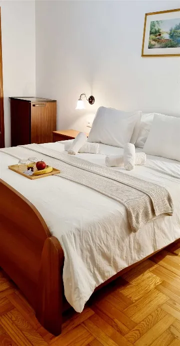 Bed and Breakfast in Funtana for 2 Guests