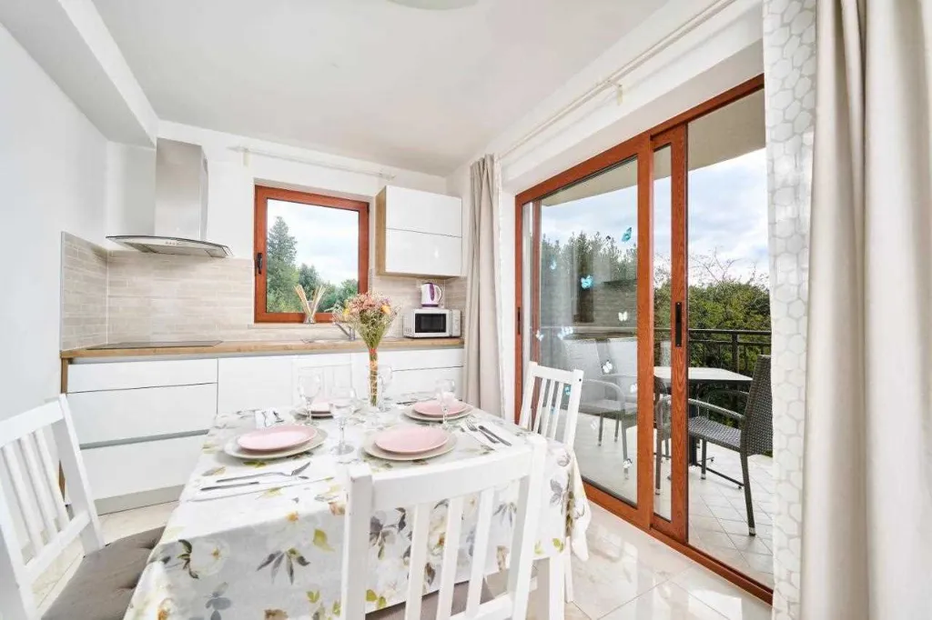 2-Bedroom Apartment in Savudrija with Swimming Pool