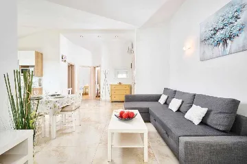 2-Bedroom Apartment in Savudrija with Swimming Pool