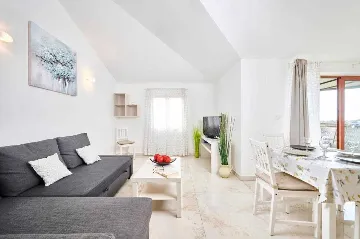 2-Bedroom Apartment in Savudrija with Swimming Pool