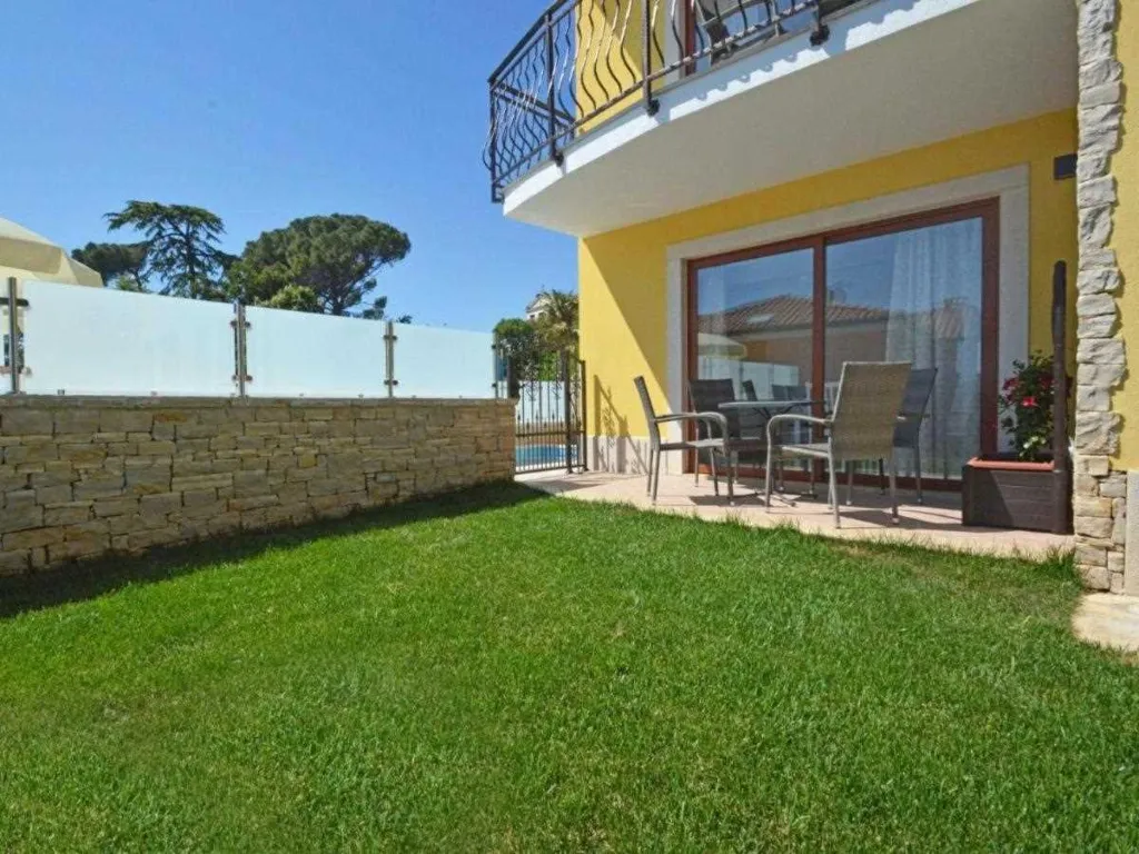 2-Bedroom Apartment in Savudrija with Swimming Pool