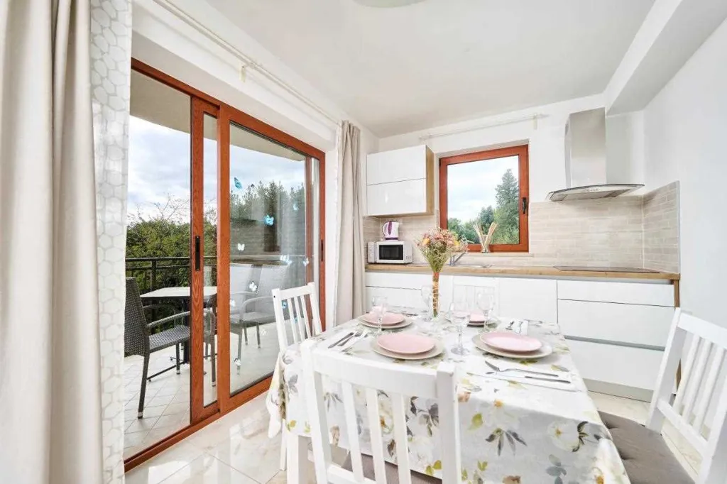 2-Bedroom Apartment in Savudrija with Swimming Pool