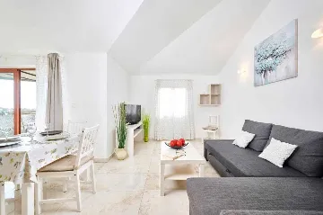 2-Bedroom Apartment in Savudrija with Swimming Pool