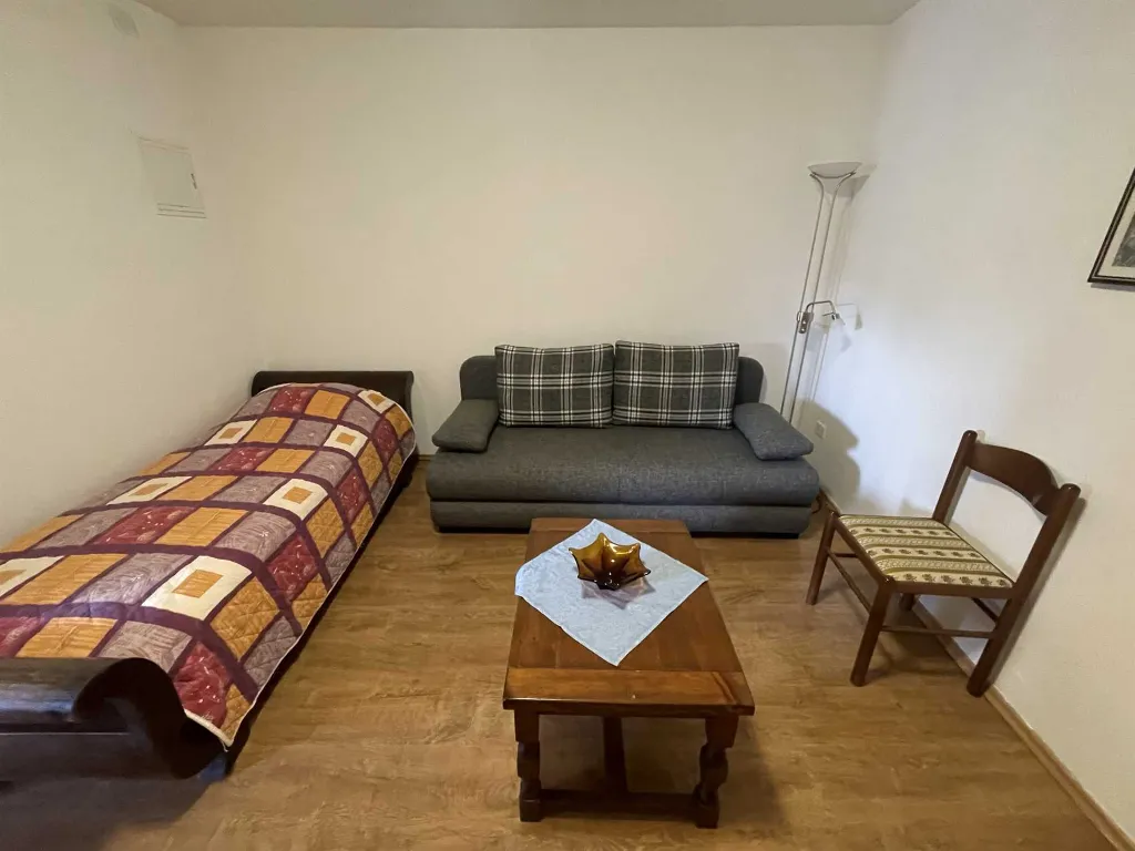 1-Bedroom Apartment in Umag for Up to 5