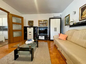 1-Bedroom Apartment for 3 Guests in Umag