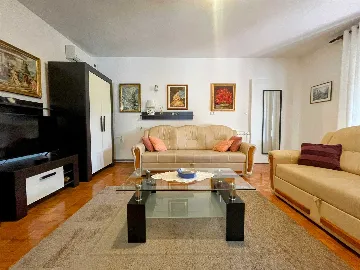 1-Bedroom Apartment for 3 Guests in Umag