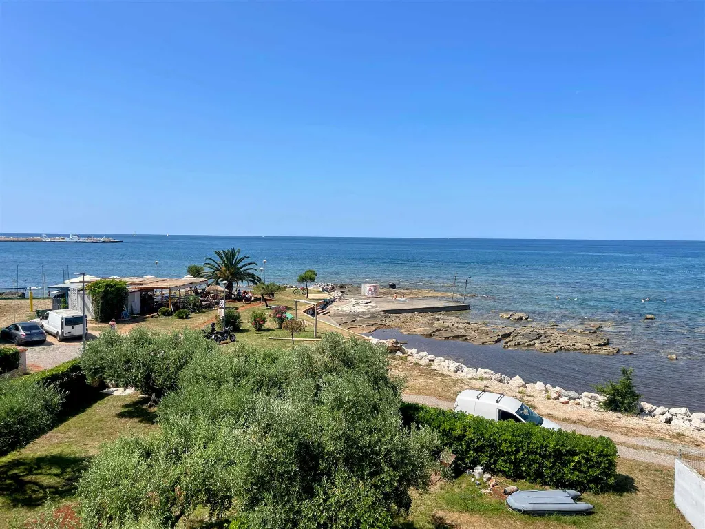 1-Bedroom Apartment for 3 Guests in Umag