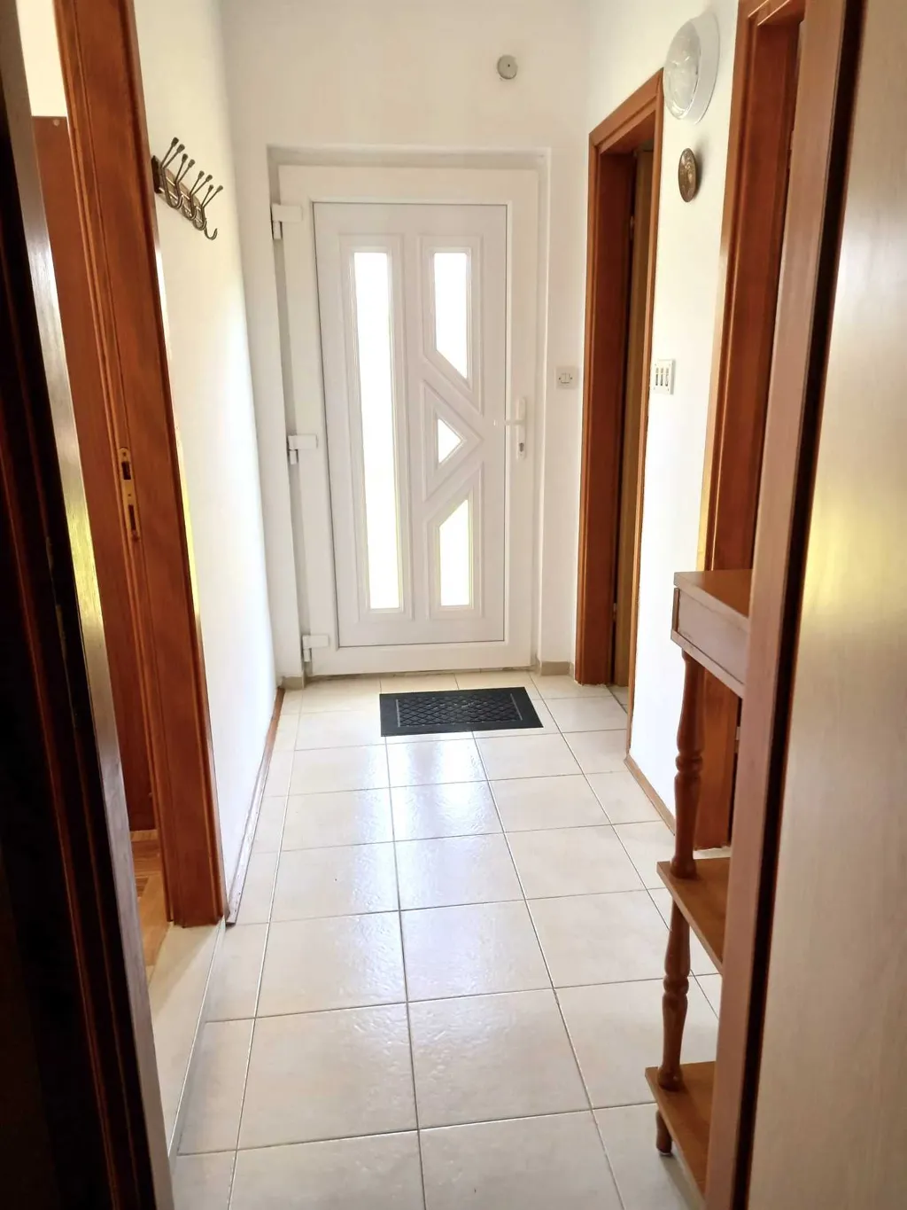 2-Bedroom Apartment in Umag for Up to 5