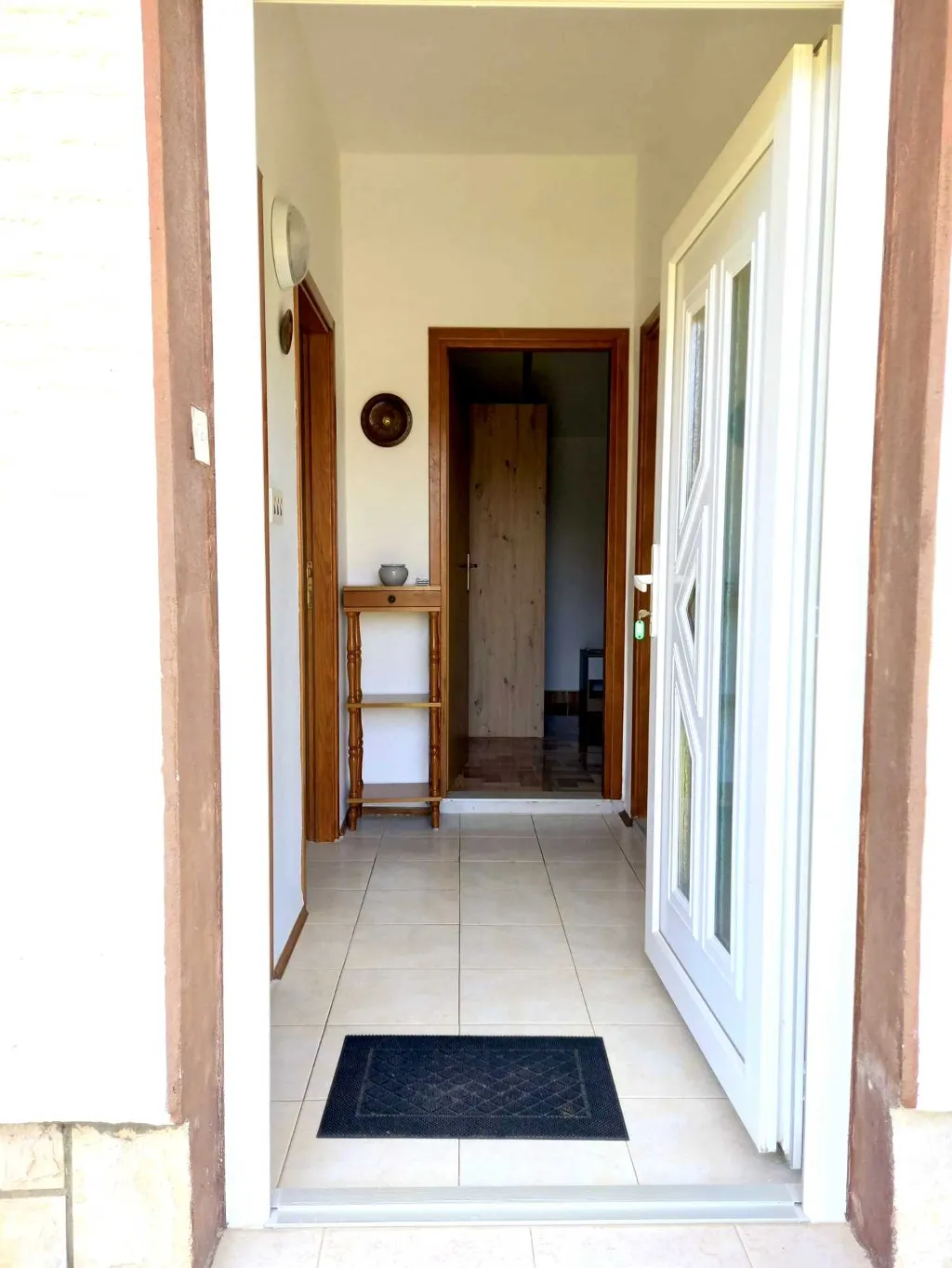 2-Bedroom Apartment in Umag for Up to 5