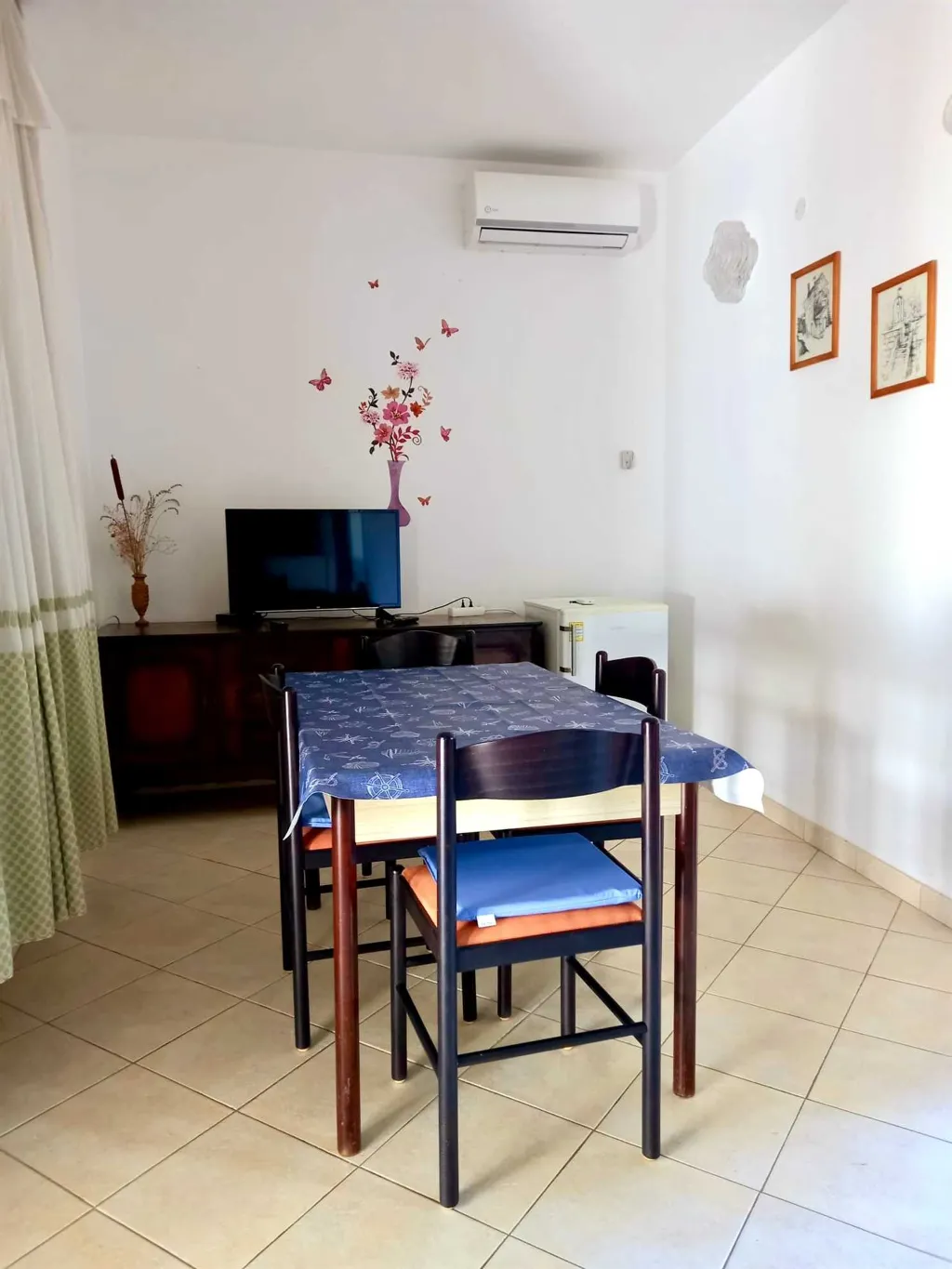 Two-Bedroom Apartment in Umag for 4 Guests