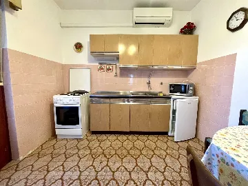 1-Bedroom Apartment for 3 Guests in Umag