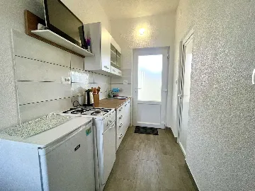 Studio Apartment in Lovrečica for 2 Guests