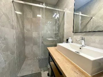 2-Bedroom Apartment for Up to 6 in Umag