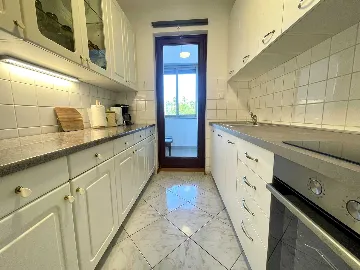 2-Bedroom Apartment for Up to 6 in Umag