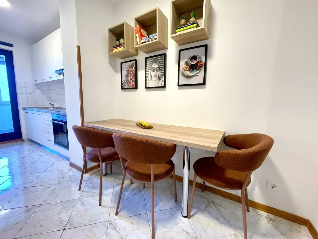 2-Bedroom Apartment for Up to 6 in Umag