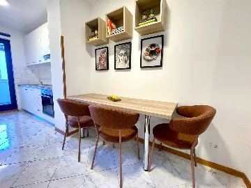 2-Bedroom Apartment for Up to 6 in Umag