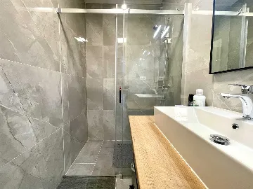 2-Bedroom Apartment for Up to 6 in Umag