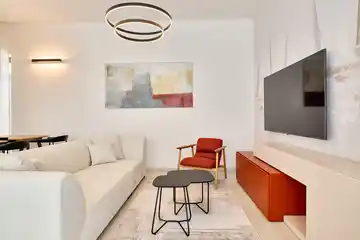 Tar 3-Bedroom Villa for 6 Guests