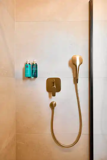 Tar 3-Bedroom Villa for 6 Guests