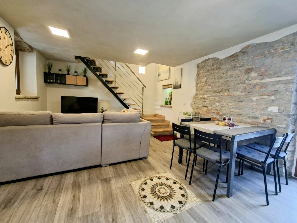 One-Bedroom Apartment in Umag for 4 Guests