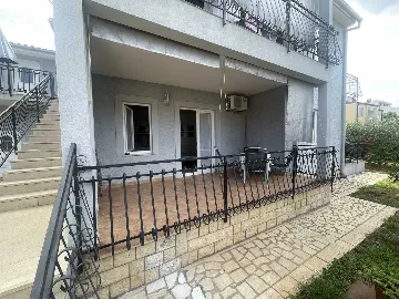 Apartment in Poreč with Swimming Pool for Up to 4