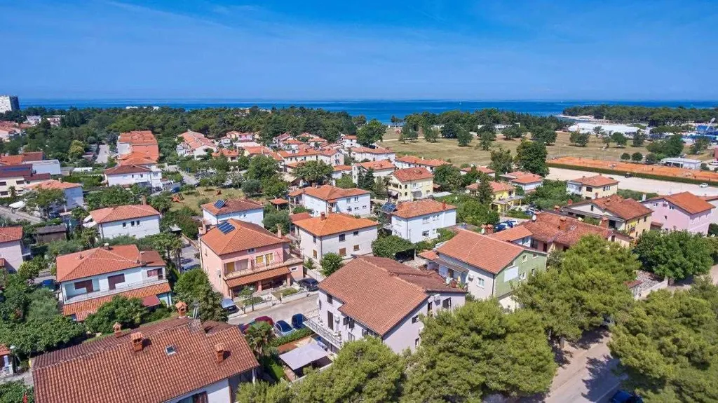One-Bedroom Apartment in Umag for Up to 4 Guests