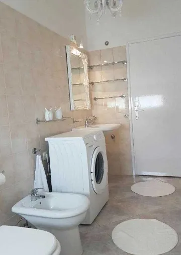 One-Bedroom Apartment in Umag for Up to 4 Guests