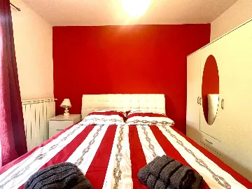 2-Bedroom Apartment in Umag with Parking