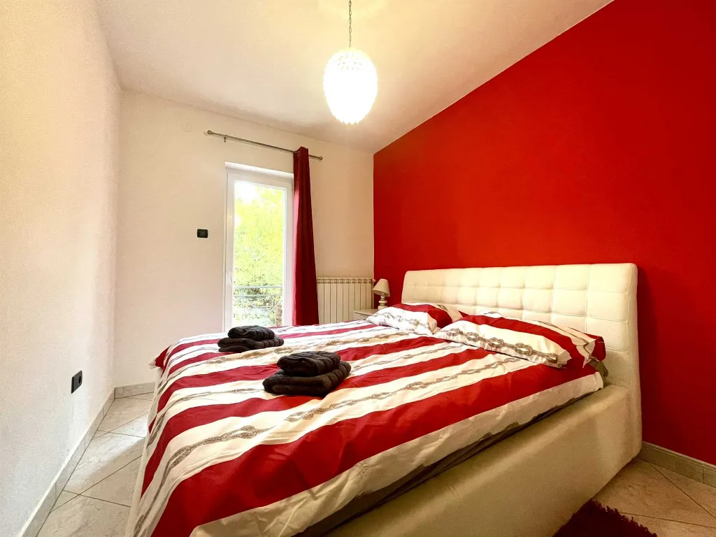 2-Bedroom Apartment in Umag with Parking