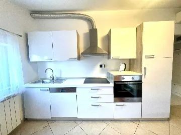 2-Bedroom Apartment in Umag with Parking
