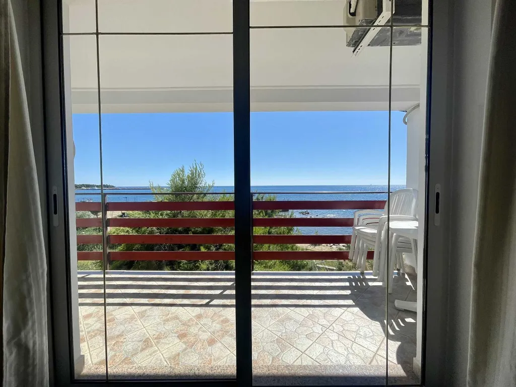 Umag Sea-View Apartment for Up to 4 Guests