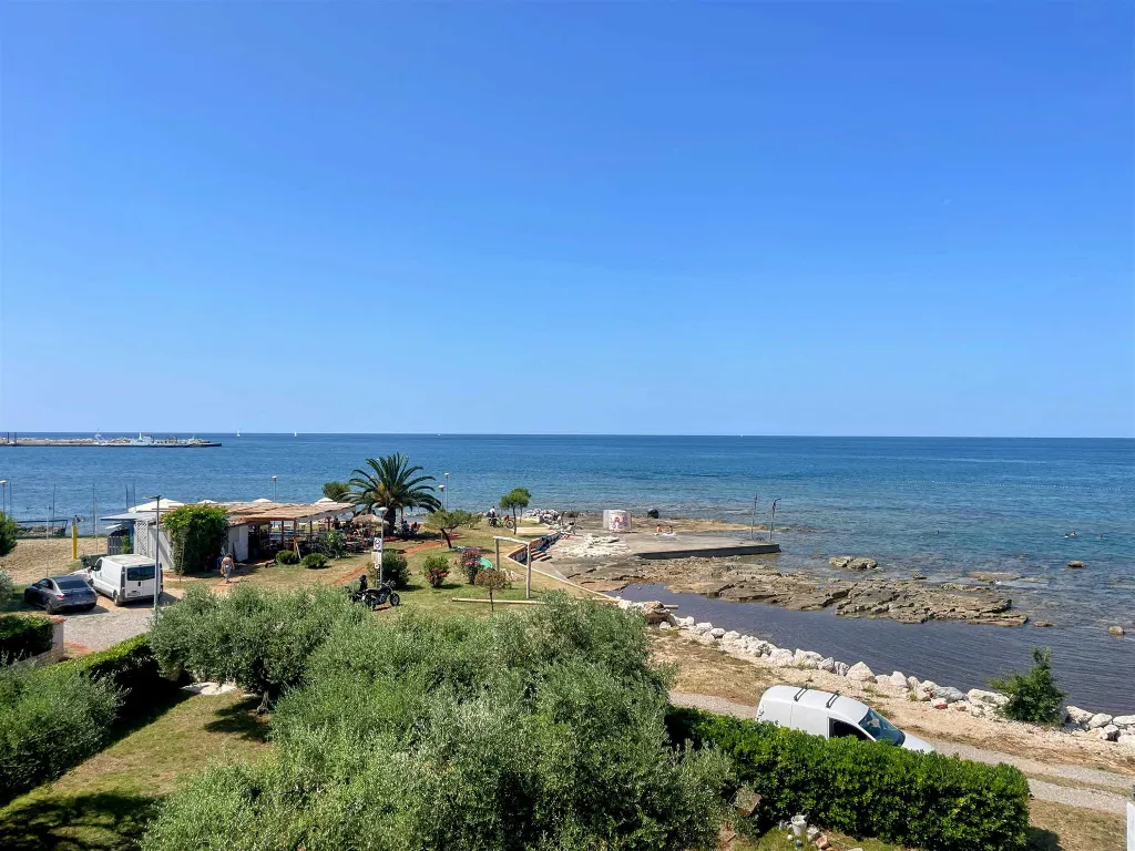 Umag Sea-View Apartment for Up to 4 Guests