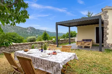 Grižane Holiday House for Up to 4 Guests