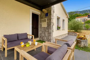 Grižane Holiday House for Up to 4 Guests