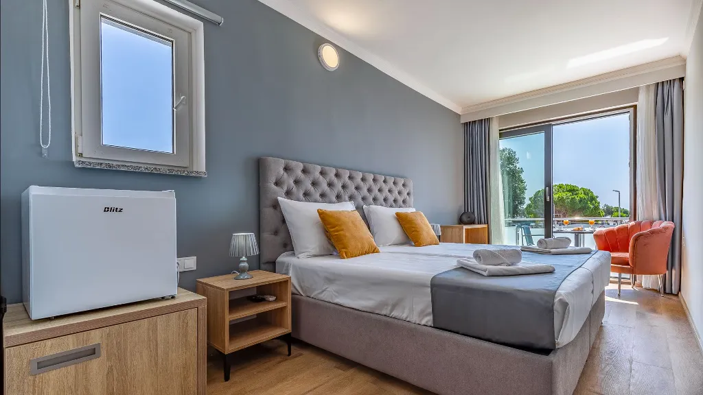 Hotel Room with Sea-View Terrace in Medulin