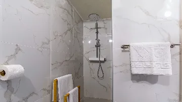 Hotel Room with Sea-View Terrace in Medulin