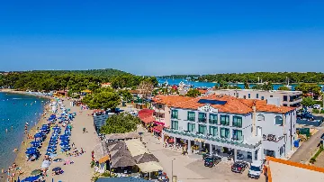 Medulin Double Room with Terrace Sea View