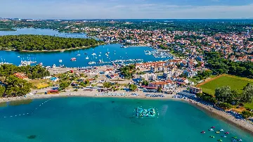 Room for 2 in Medulin with Sea-View Terrace