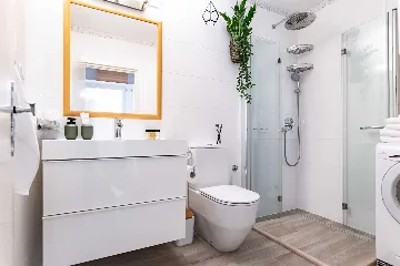 Dubrovnik Lapad 2-Bedroom Apartment for 4