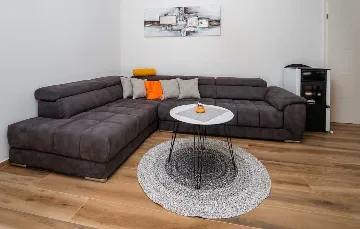 One-Bedroom Apartment in Jurdani for Up to 3