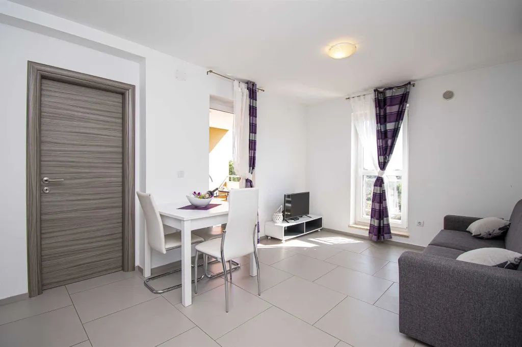 One-Bedroom Apartment in Premantura with Pool