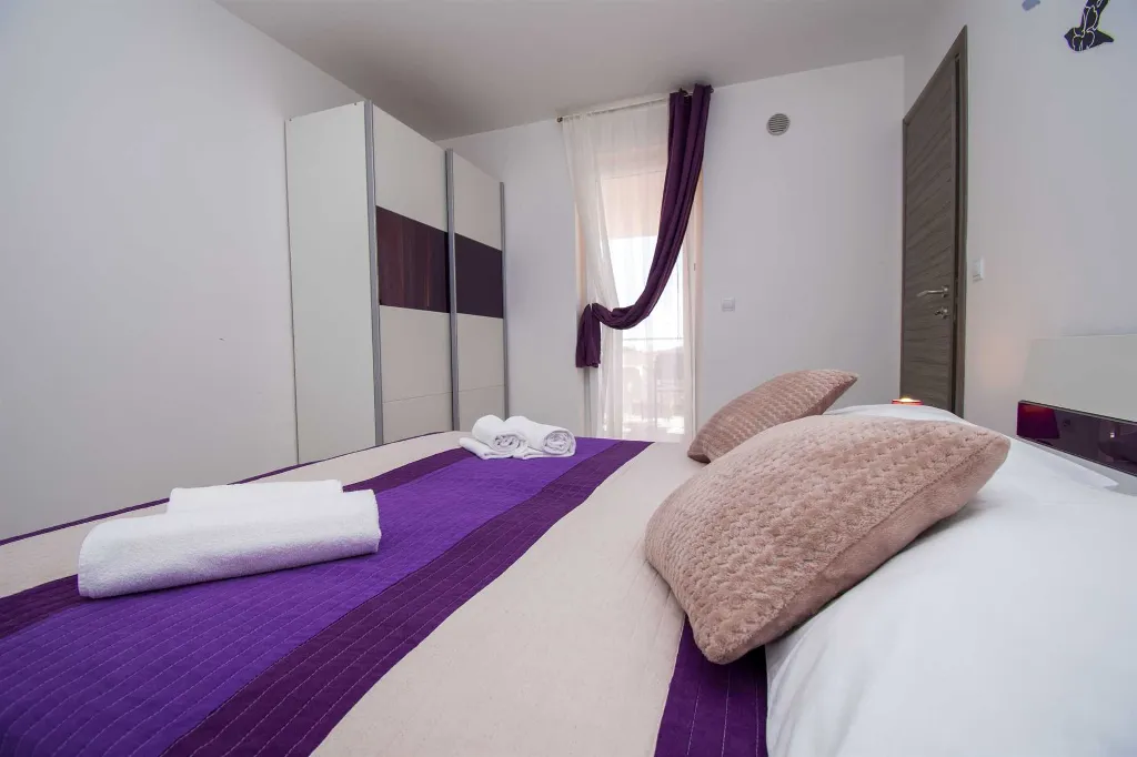 One-Bedroom Apartment in Premantura with Pool