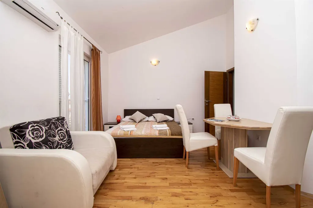 Studio Apartment in Premantura for Up to 3